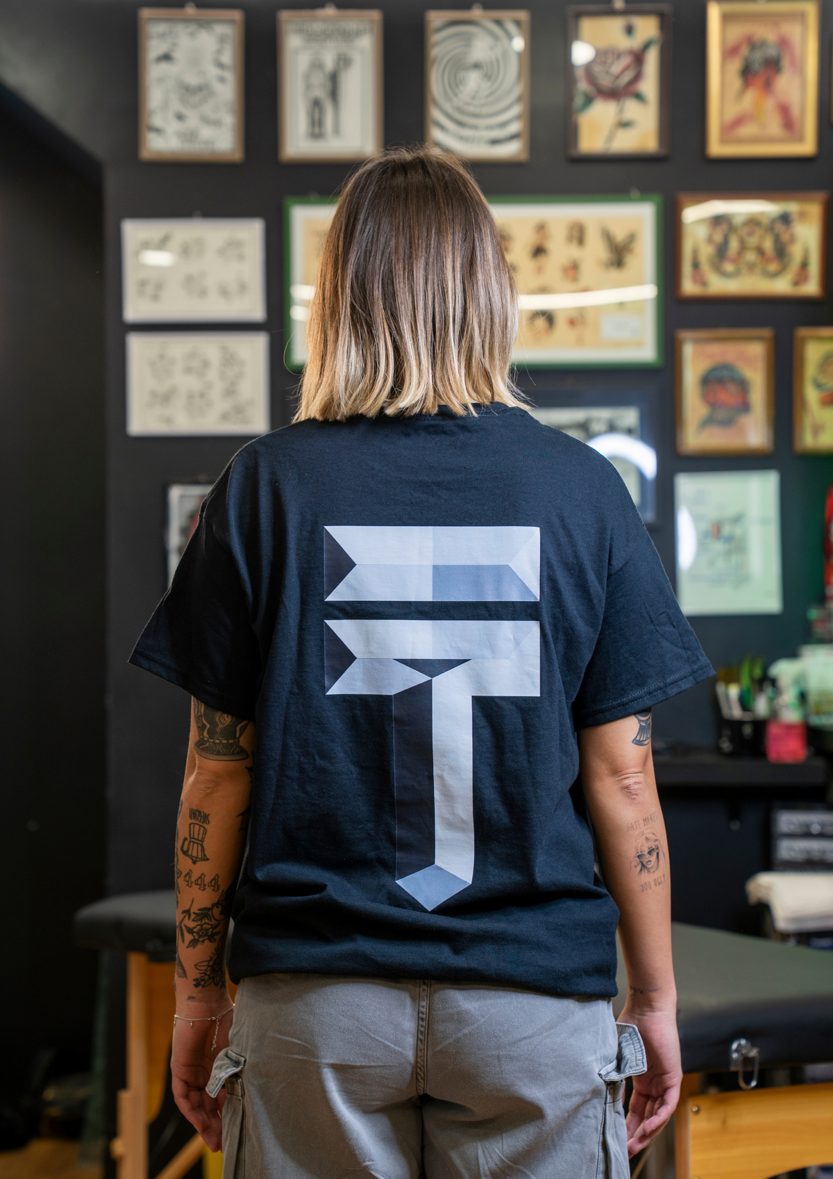 Artem Logo Tee - Black 180gr