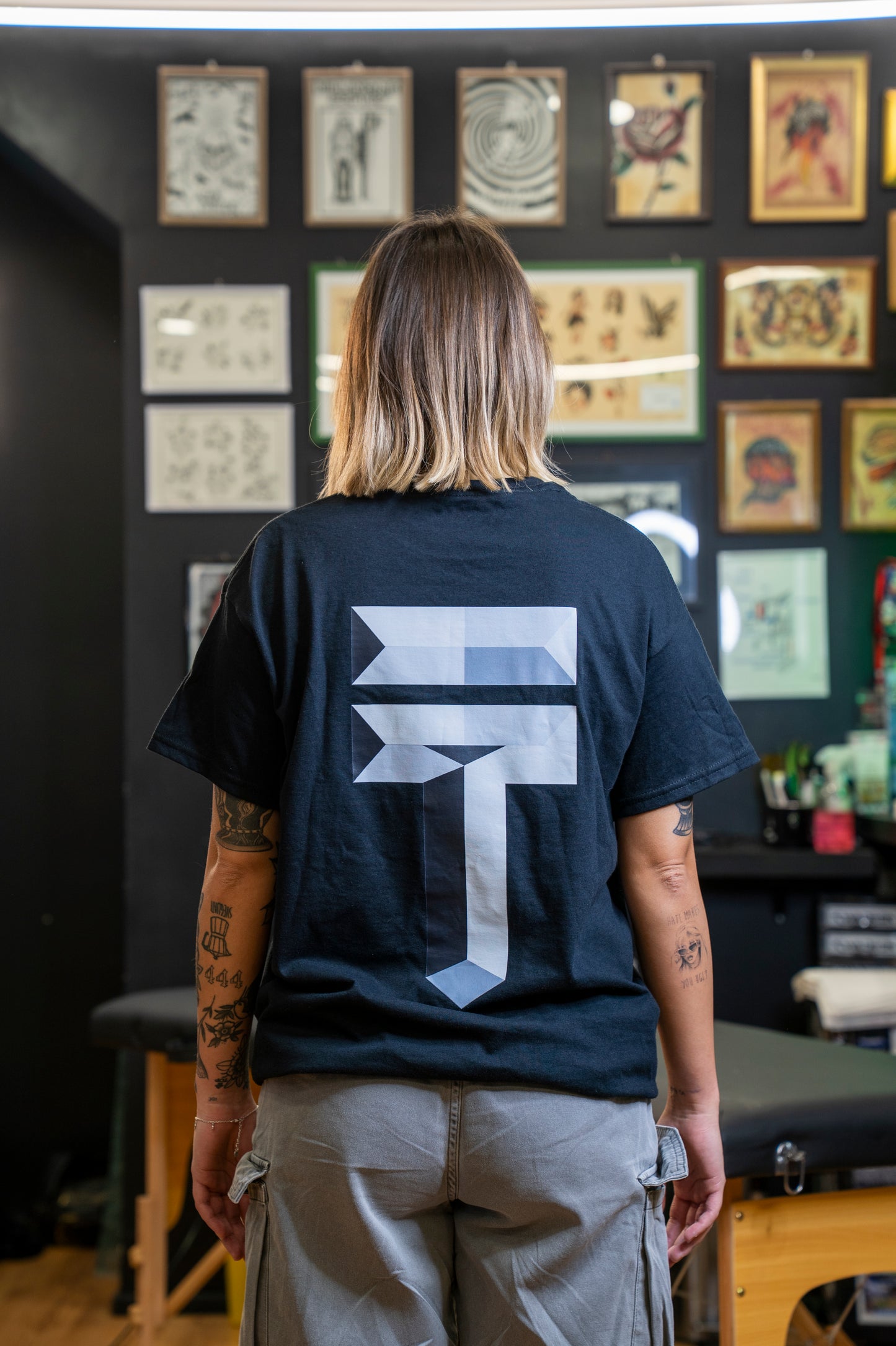 Artem Logo Tee - Black 180gr